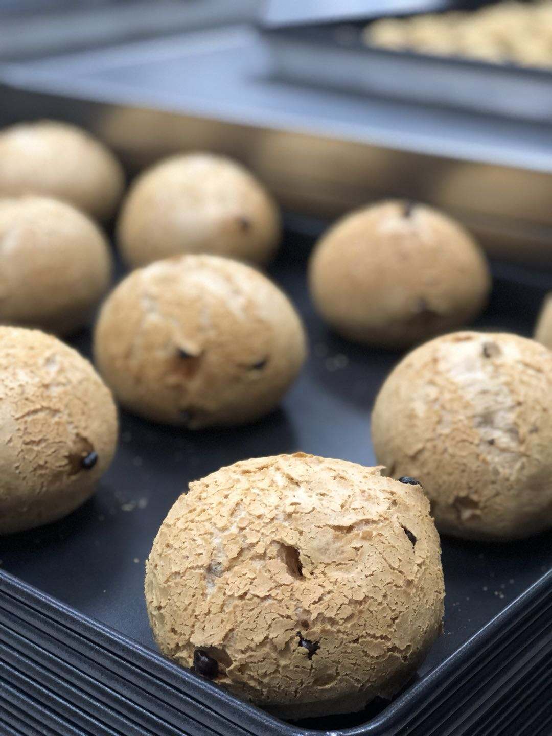 鲍师傅网红店排队,鲍师傅在南京排队