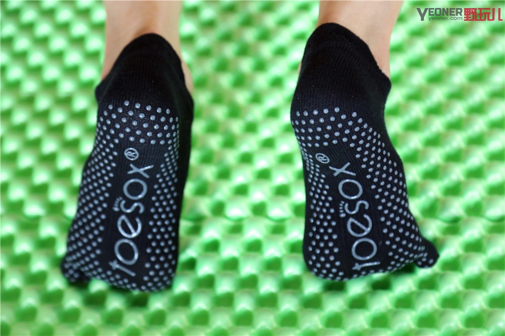 toesox系列防滑男士瑜伽袜大码袜,胶底运动防滑袜测评