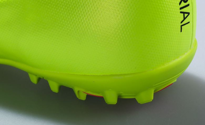 如何让你的女朋友爱上足球的视频,让女朋友彻底爱上足球