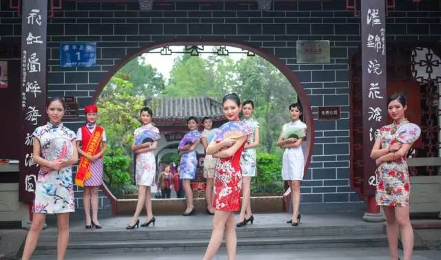 空姐旗袍亮相,虹桥机场空姐旗袍快闪