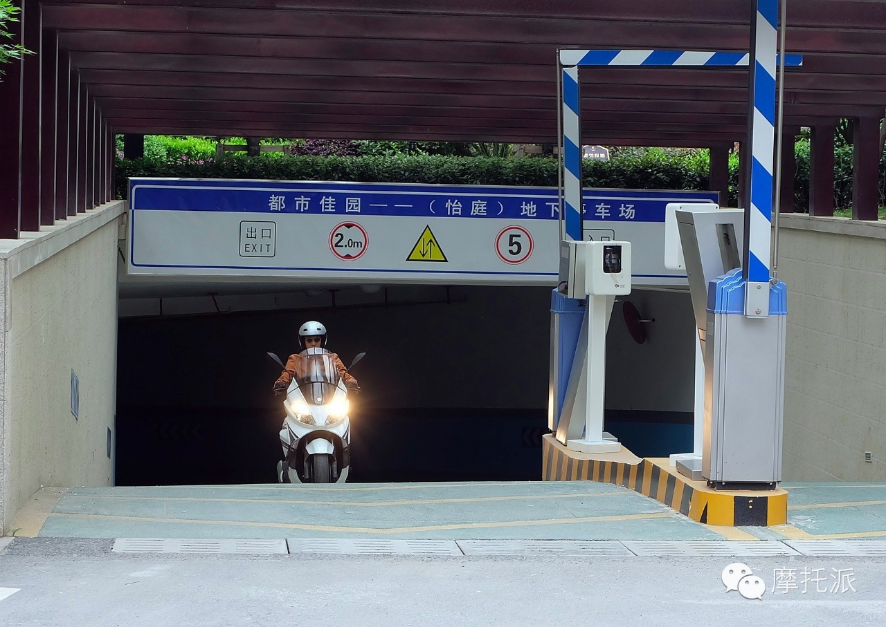 全国首测2016款银刃-刃在烧