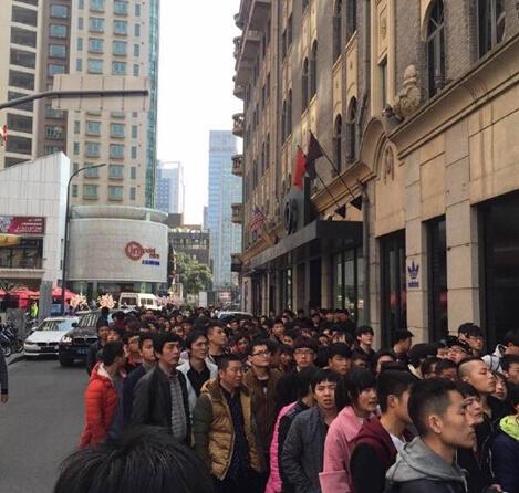 阿迪达斯nmd鞋会越穿越松吗,阿迪达斯tf成人足球鞋