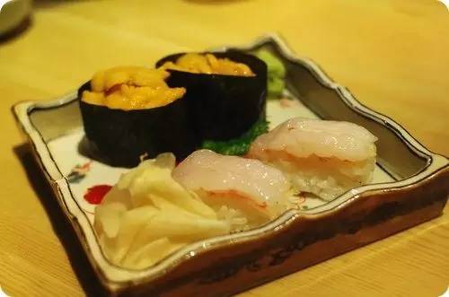 超高级寿司店美味寿司好吃又好玩,尊重食物完整性