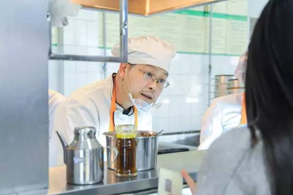 山大食堂洪家楼校区,山大洪楼校区的食堂怎么样