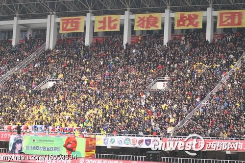 国足西安主场击败卡塔尔,西安朱雀体育场国足