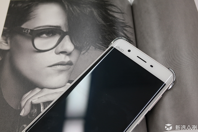 vivoxplay5旗舰版是最强机吗,vivoxplay5旗舰版外观