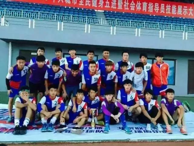 周末没事儿来体委/汇佳看球咱昌平人自己的百姓足球联赛开踢了