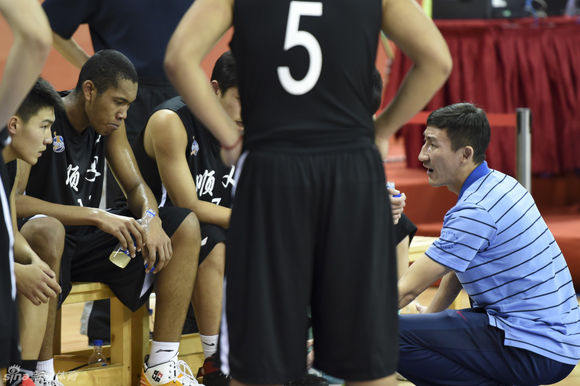 他们是黑人却代表中国出战，篮足排国字号“黑大个”善始不善终！