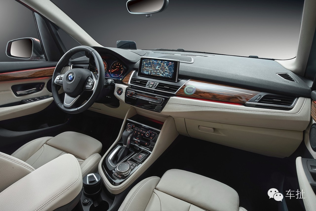 16款宝马218i领先型试驾,宝马218i旅行车用车心得