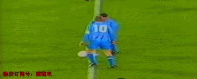 盘点足坛十大爆棚瞬间,gif足坛十大读秒绝杀