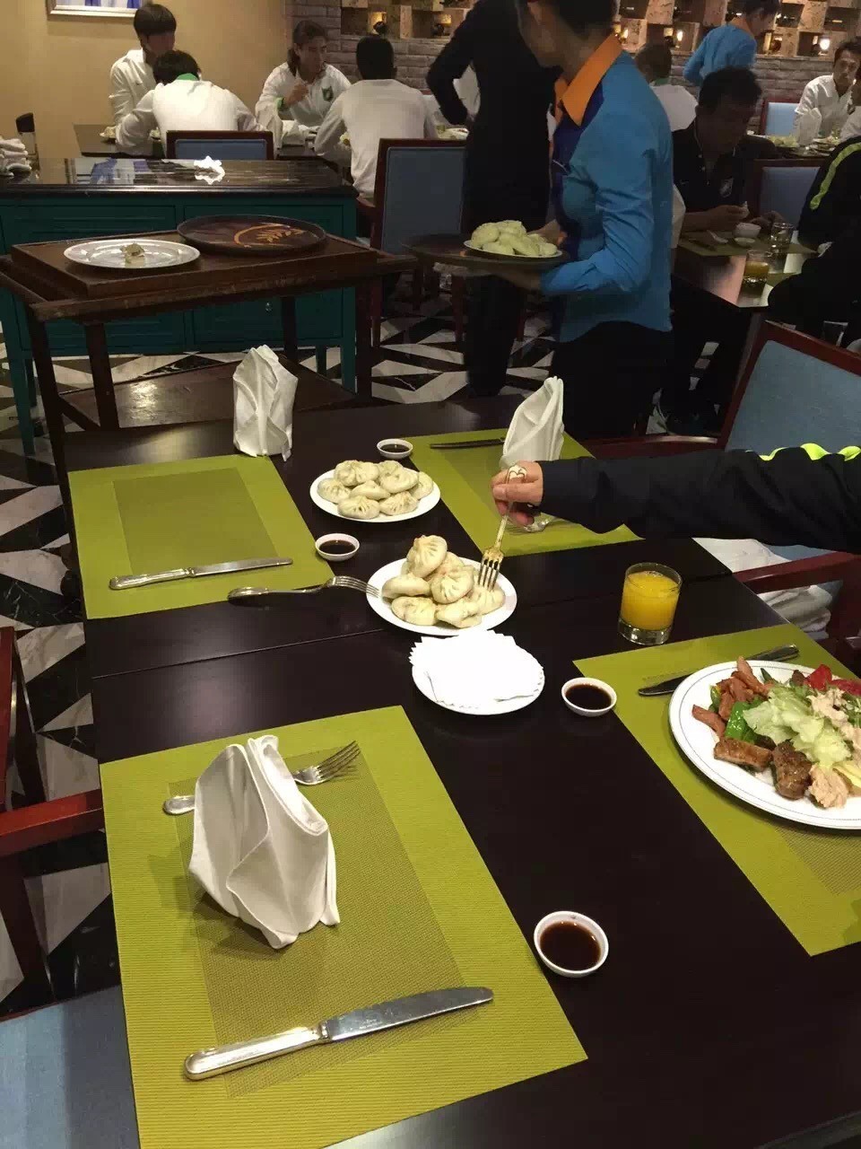 堵住了22个枪眼，输得悲壮！面对“保级区”的国安，绿城需要清醒+振作！