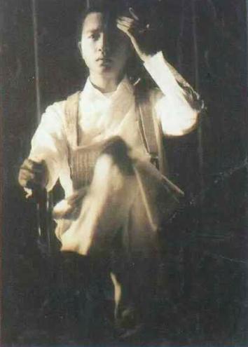 有比张国荣人品好的明星 (娱乐圈哪些男明星喜欢听张国荣)