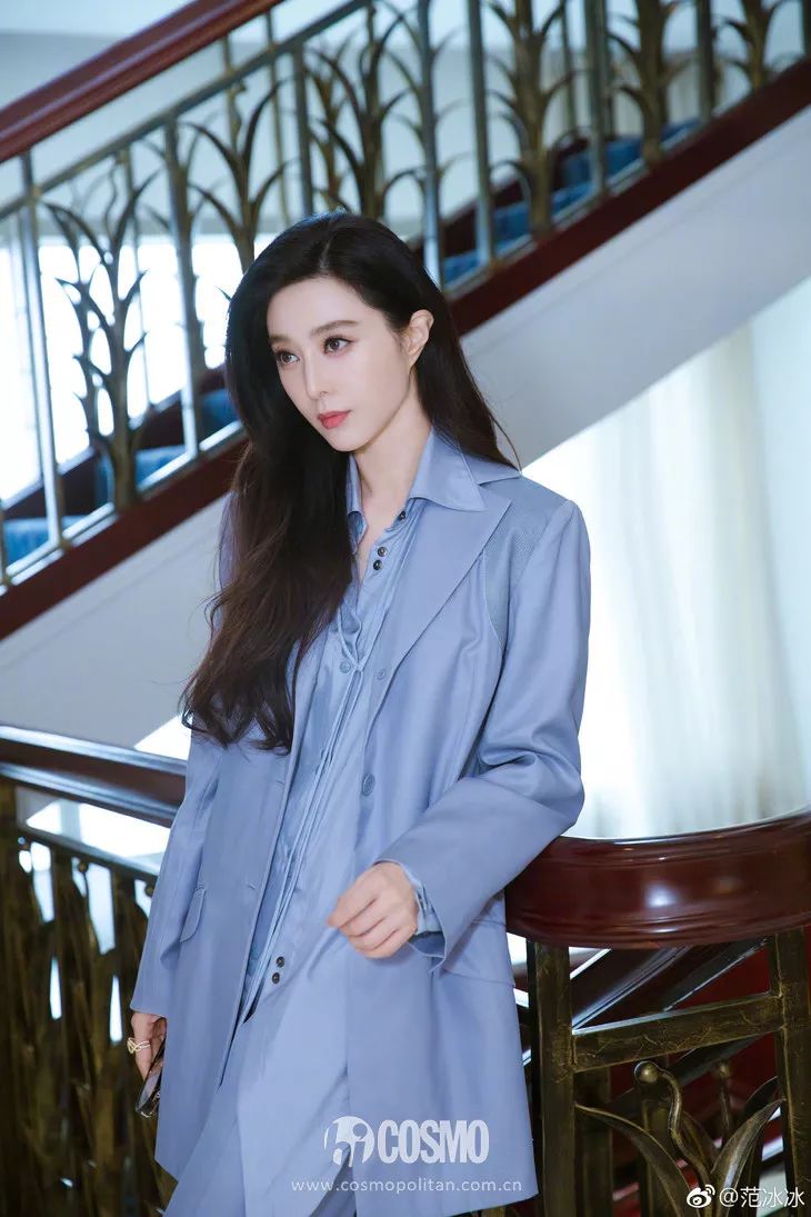 关晓彤迪丽热巴周迅杨幂范冰冰,范冰冰好看还是杨幂好看原视频