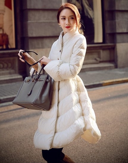 冬季女士羽绒服穿搭技巧,冬季羽绒服穿搭技巧女生