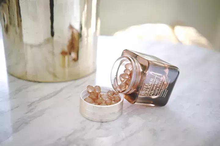 火到爆炸的产品,安瓶精华和普通精华的区别