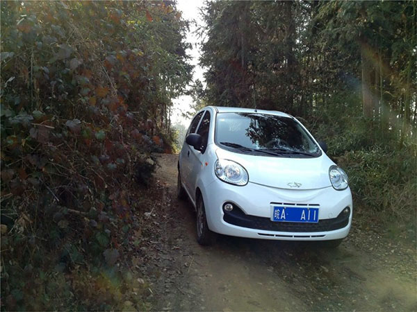 二手车推荐2万到4万女性自动挡,2万块能买什么二手车比较好看的