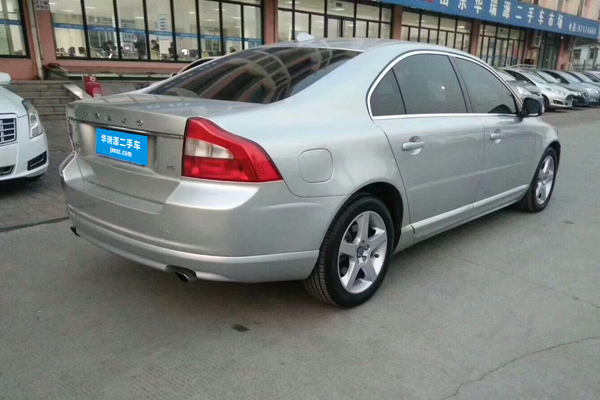 2010年沃尔沃s80l二手车值多少钱,2010年沃尔沃s80l油耗