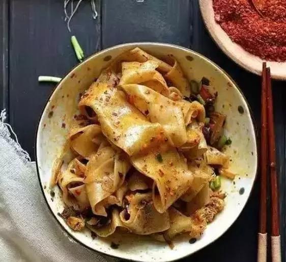 成都西成高铁旅游攻略,西成高铁和川青铁路