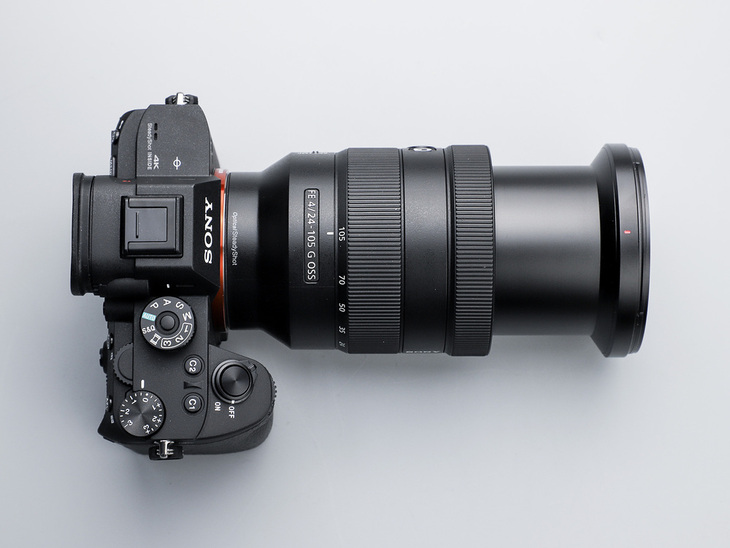索尼fe24-105mmf4配哪款相机,小巧索尼微单像素高