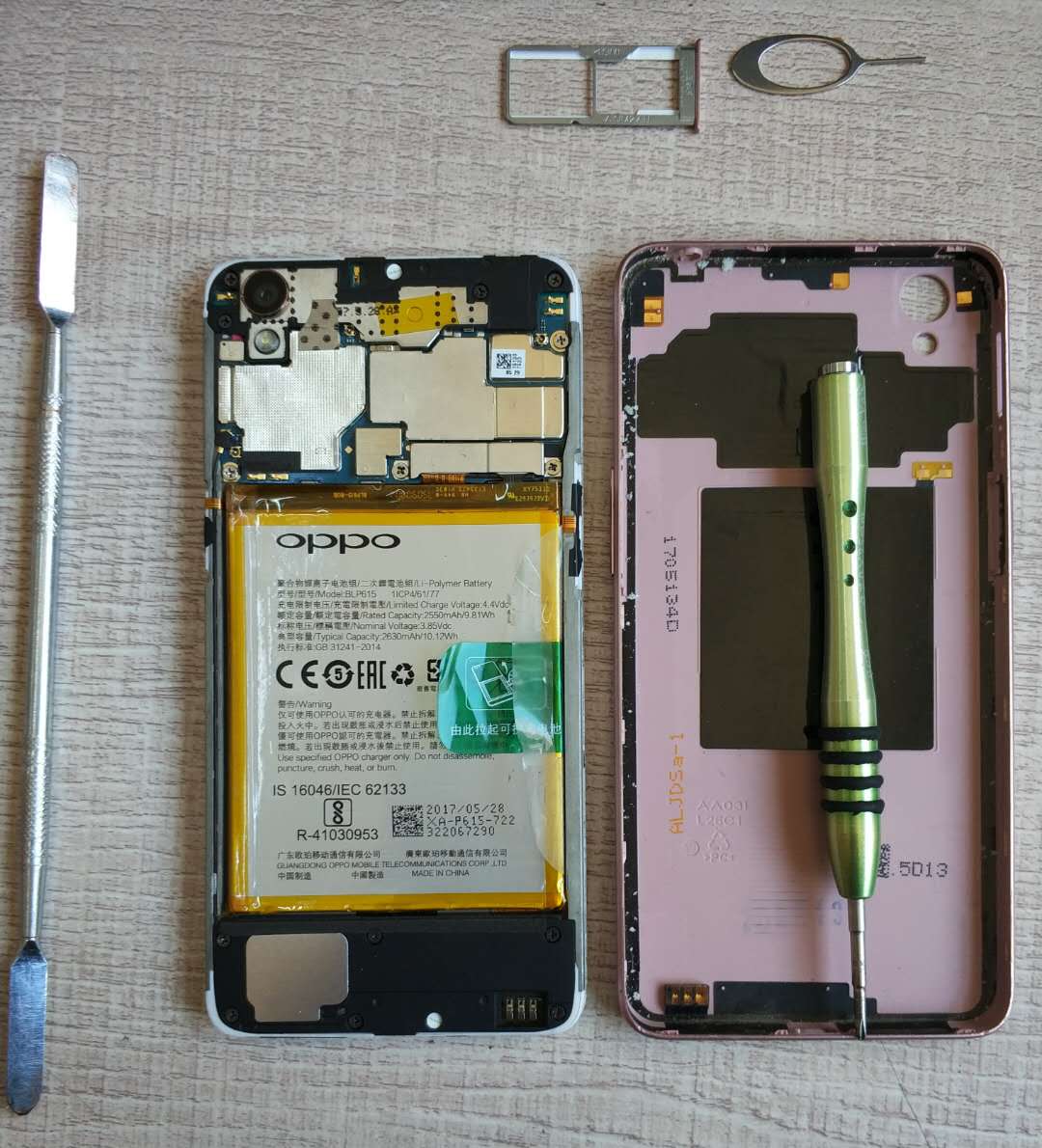 opporeno4pro手机进水了怎么办,oppo手机进水开不了机维修过程