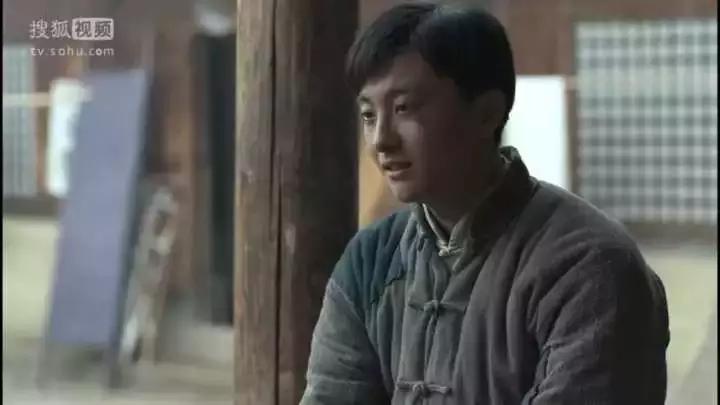 又双叒叕翻拍了!两位新晋小鲜肉你更看好谁?