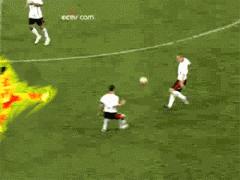 c罗赛亚人变身,内马尔C罗足球场上的搞笑瞬间