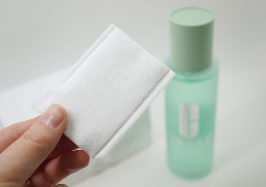 什么牌子的爽肤水便宜又好用,什么牌子的爽肤水好用又保湿