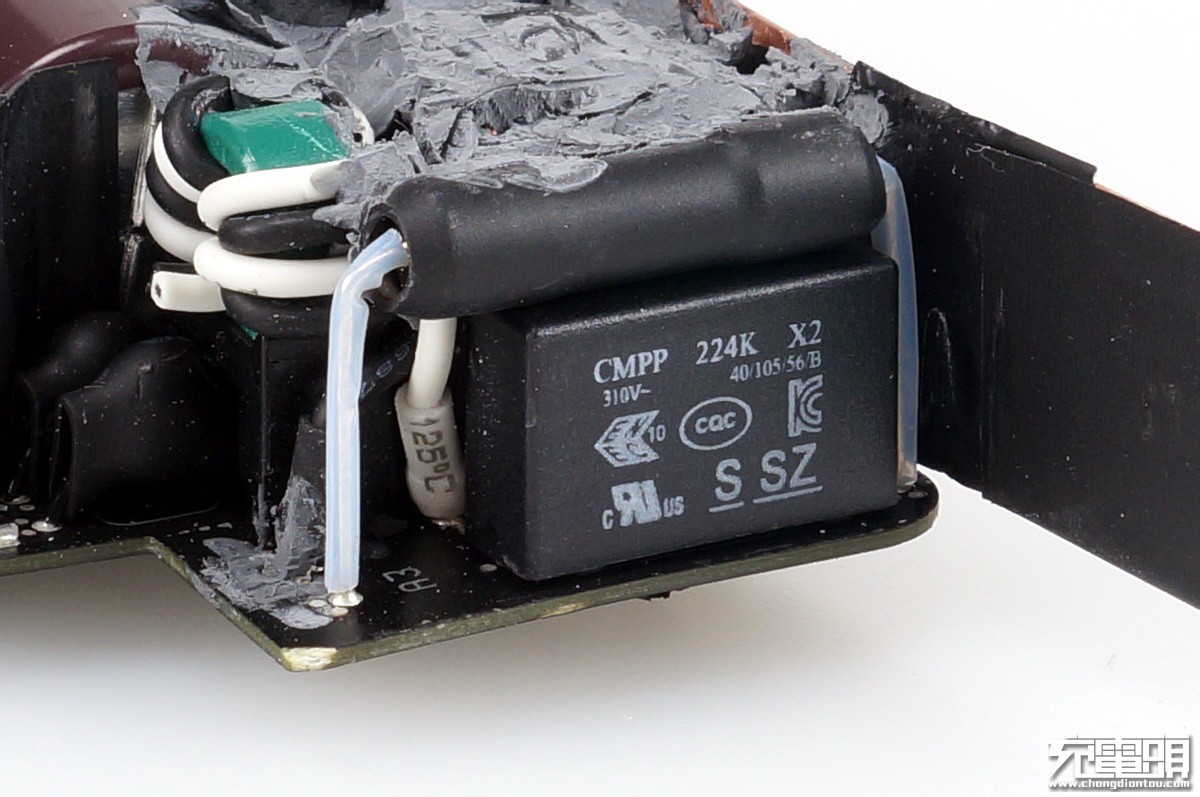 有没有仿的很真的苹果充电器,贫穷限制了我的想象力动画