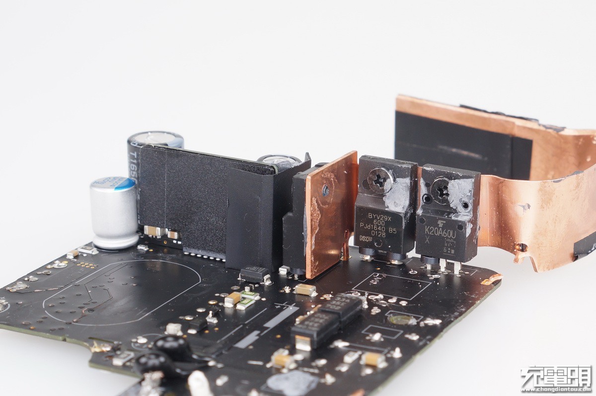 有没有仿的很真的苹果充电器,贫穷限制了我的想象力动画