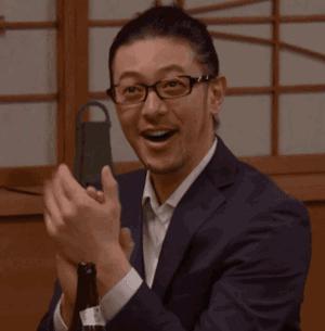 上周我们真的在电影院里住了两天