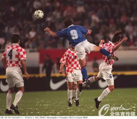 20岁一球成名的斑马王子，一生却受尽磨难