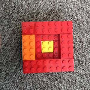 圣诞节乐高大颗粒搭建,如何用乐高拼出圣诞节的礼物盒