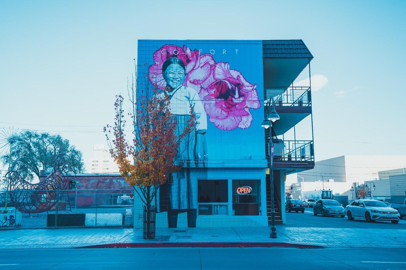 鍐呭崕杈惧窞鑻辨枃姝屾洸,鍐呭崕杈惧窞鐨勬瓕