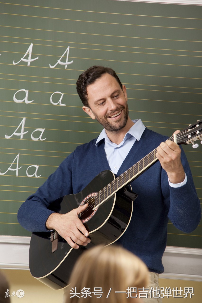 想学弹吉他怎么入门,一把吉他弹奏技巧