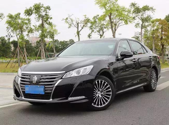 国外奔驰出租车和国内一样吗,哪个国家出租车都是奔驰宝马