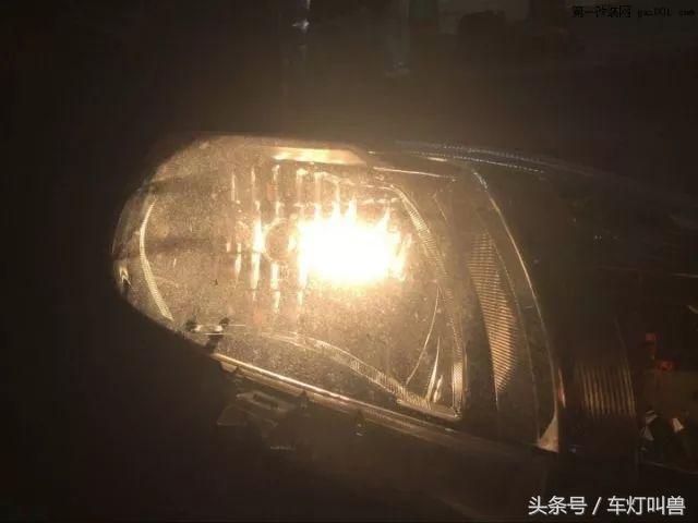 大灯卤素改为led能通过年检吗,改了led大灯年检不通过