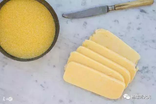 孕妇为何会出现大腿根痛或胃痛？孕晚期几种痛提示孩子要出来了！