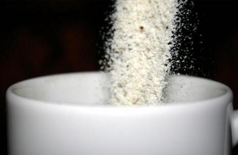 奶粉有结块还能给宝宝喝么,奶粉结块还能不能给孩子喝