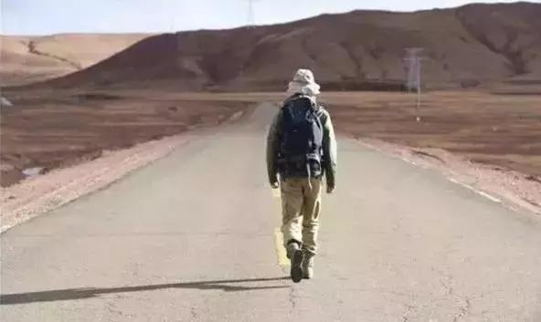 胡歌深夜发圈,胡歌深夜发文感慨万千