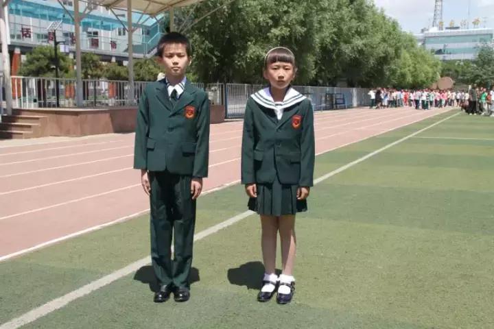 各个学校校服款式,今年学校最流行的校服