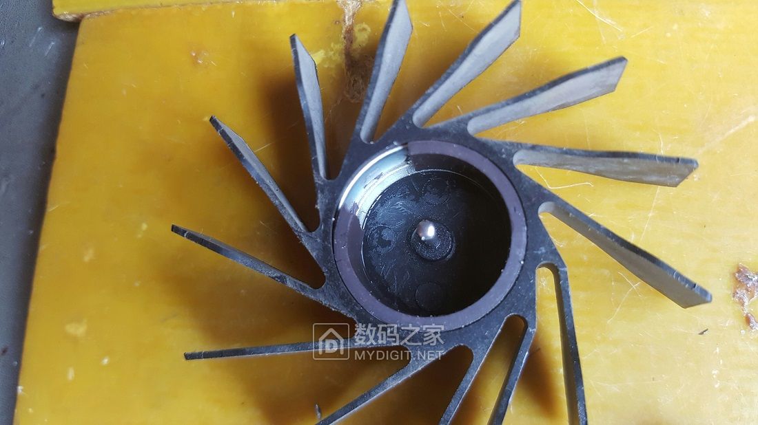 拆开散热风扇重新安装散热变差了,东芝笔记本风扇能修好吗