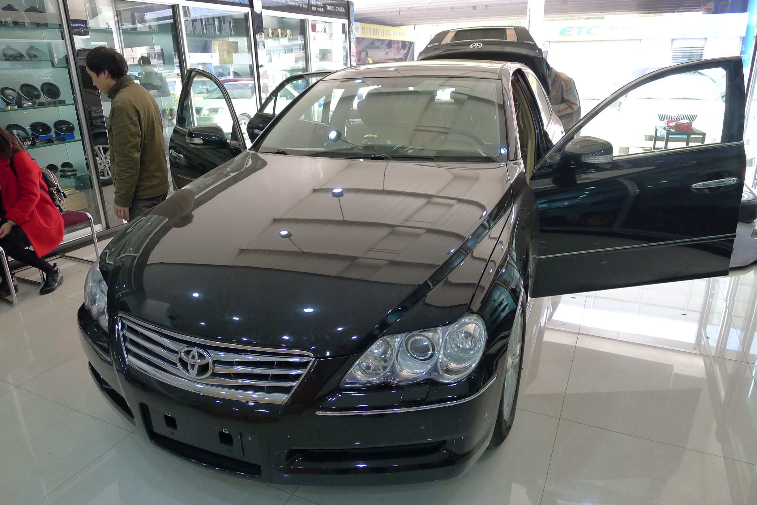 老款丰田锐志拆屏,丰田锐志老款导航原车风格