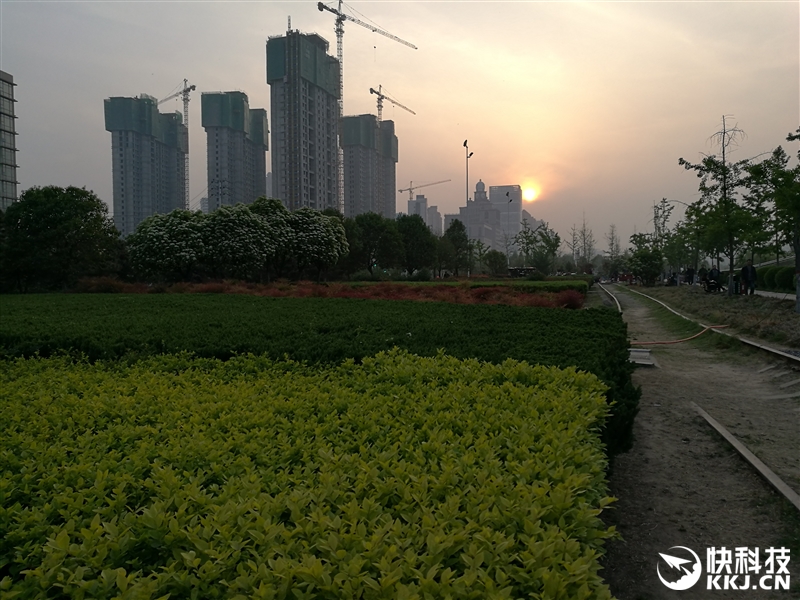 华为手机徕卡标准拍照,华为手机哪款是徕卡镜头