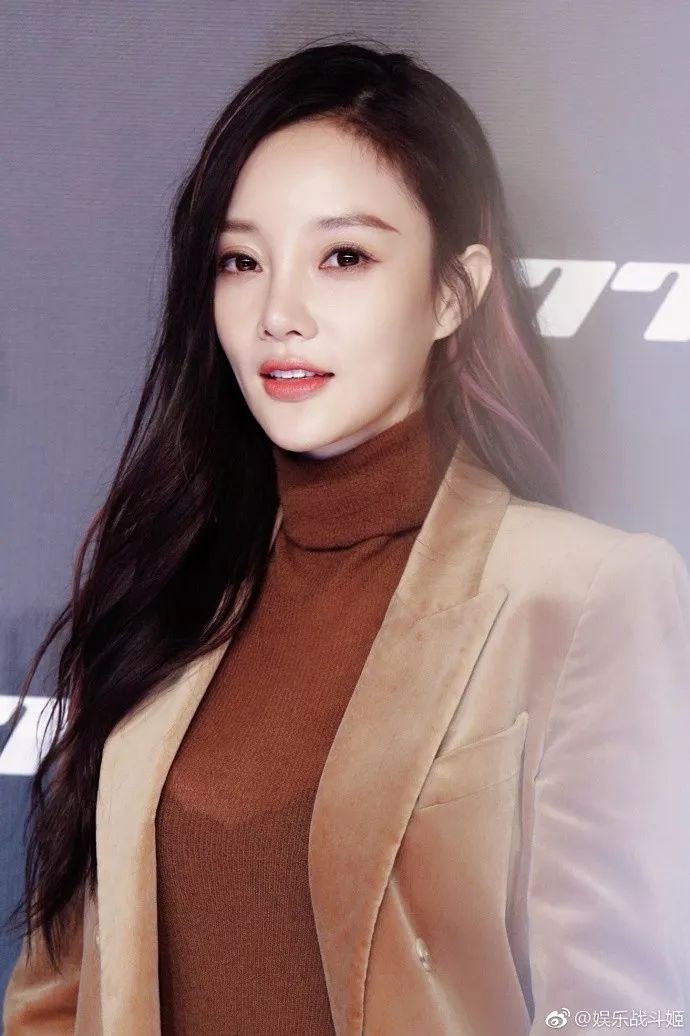 长短发适合的发型,适合发量较少的披肩发的发型