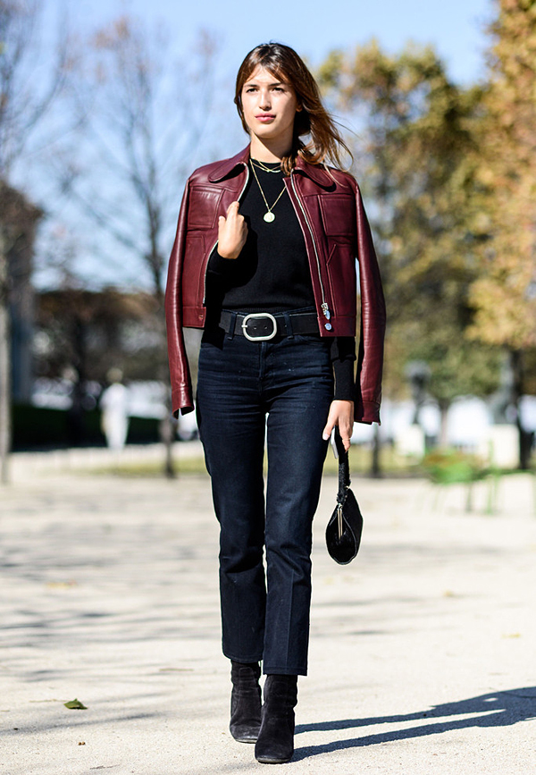 奶茶色短靴和复古蓝牛仔裤搭配吗,直筒牛仔裤搭配马丁短靴