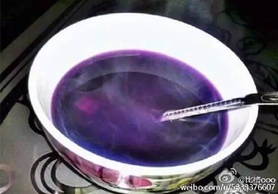 爆笑！天津网友晒图爆料女友把鱼炸成“鸟”，鱼临死前表示“鬼知道我经历了什么”