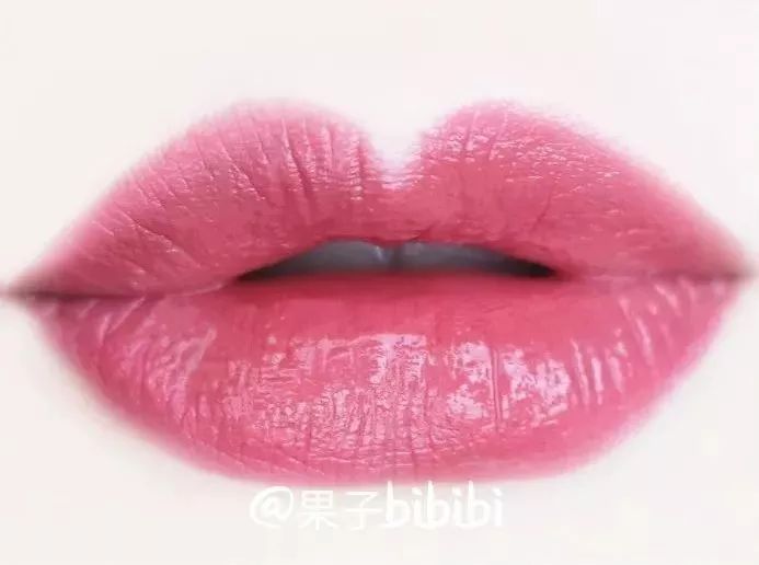 高级显白姨妈色,姨妈颜色越来越淡说明要走了吗