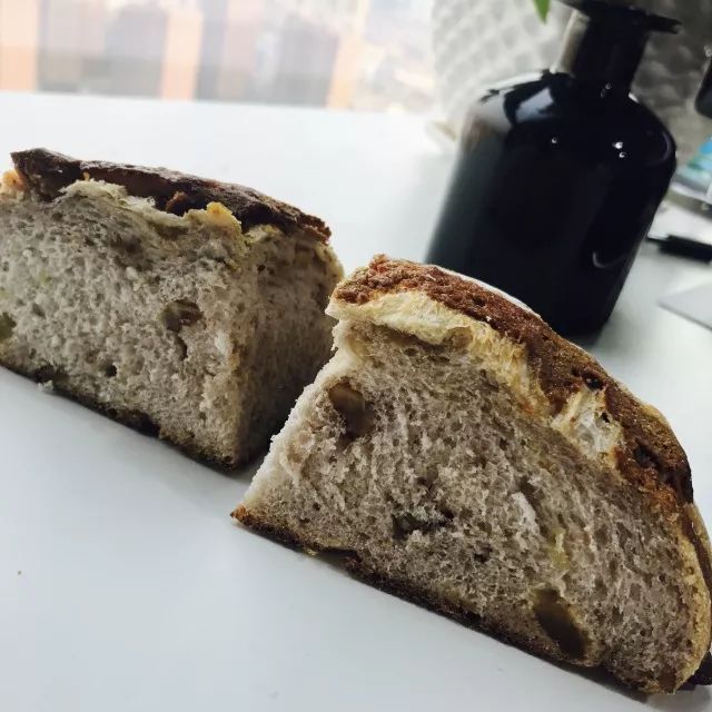 网红黑麦面包推荐,原麦山丘网红