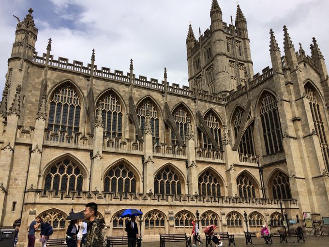 【已完结】英格兰苏格兰18日游记——美景、历史、足球、文化全体验(含挡风玻璃损坏以及车胎被扎处理经过)