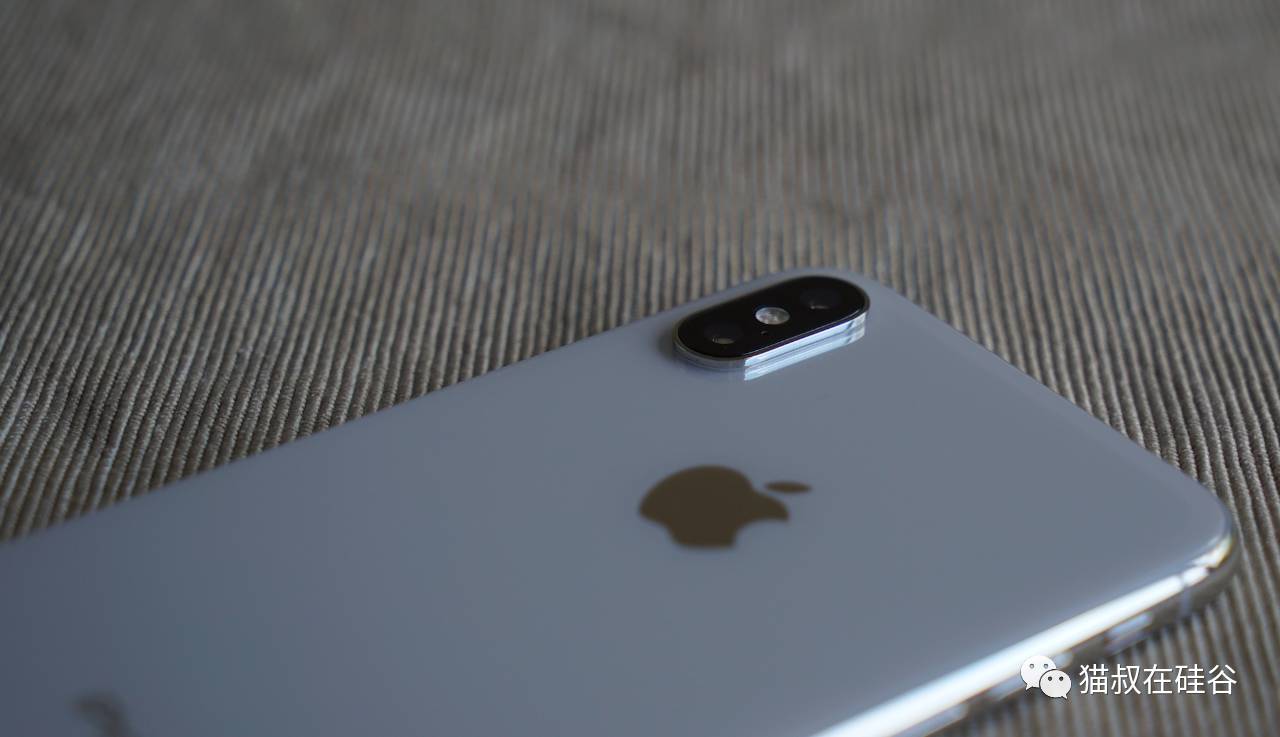苹果巅峰iphonex,巅峰极速选r8还是c8